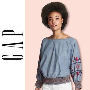 Embroidered Long Sleeve Smocked Top ▪️ GAP